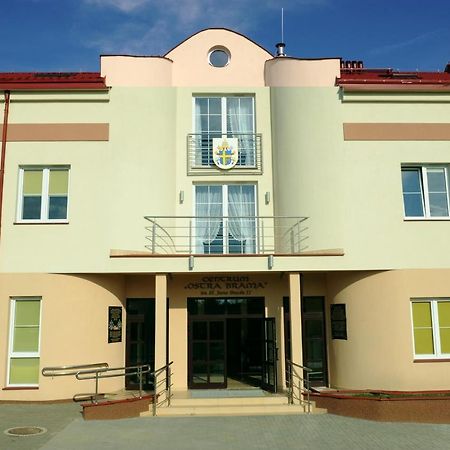 Centrum Ostra Brama Im. Jana Pawla II Скаржиско-Камєнна Екстер'єр фото